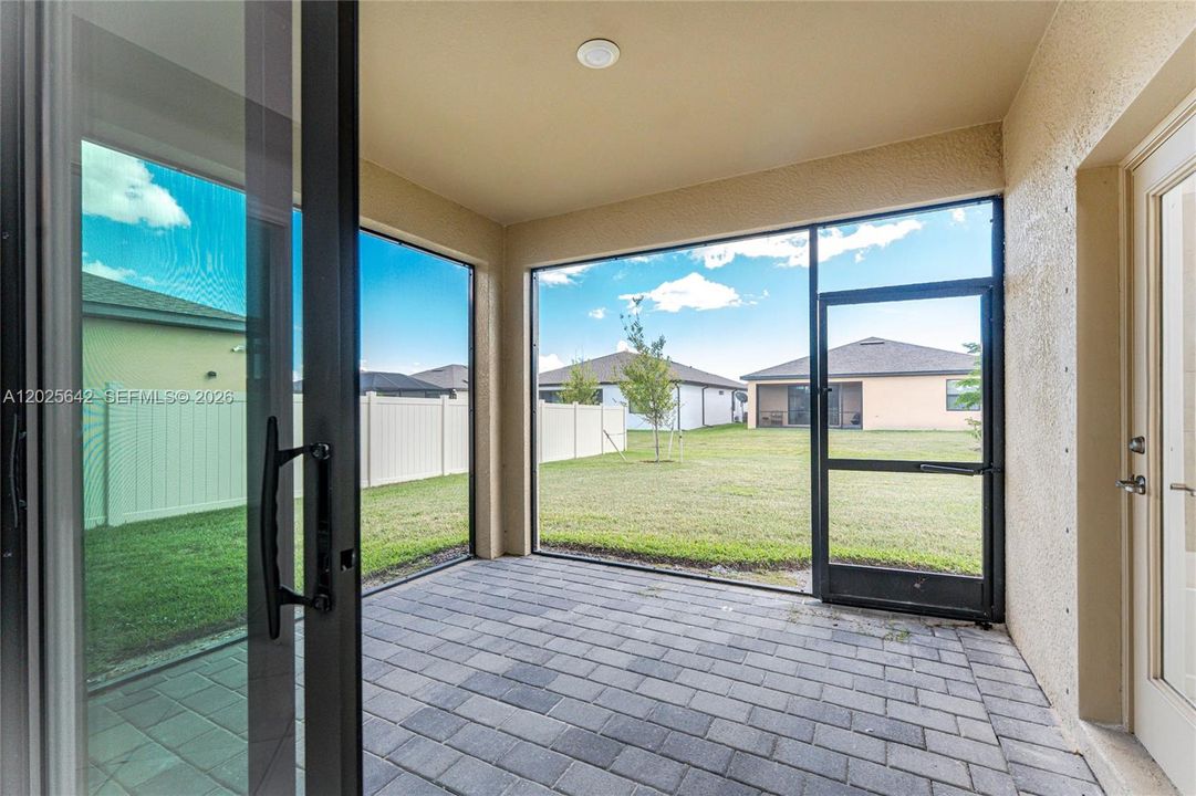 For Rent: $2,300 (3 beds, 2 baths, 0 Square Feet)