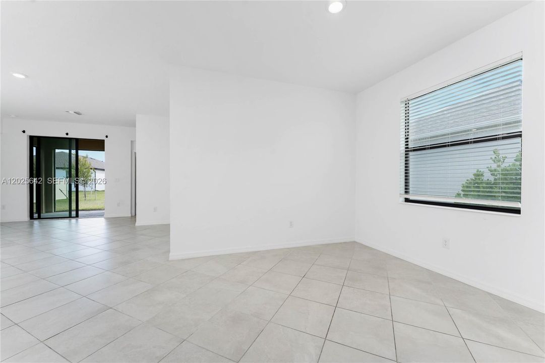 For Rent: $2,300 (3 beds, 2 baths, 0 Square Feet)