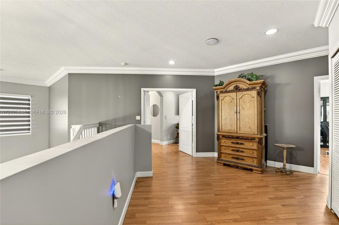 For Sale: $780,000 (4 beds, 3 baths, 2902 Square Feet)