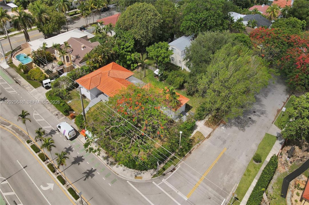For Sale: $1,650,000 (4 beds, 2 baths, 1923 Square Feet)