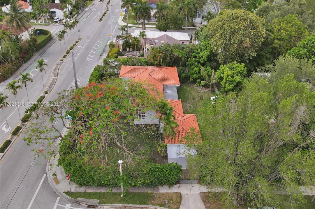 For Sale: $1,650,000 (4 beds, 2 baths, 1923 Square Feet)