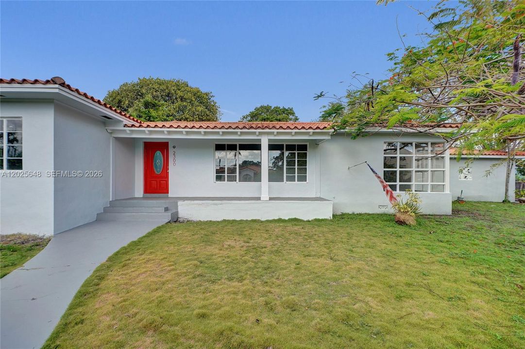 For Sale: $1,650,000 (4 beds, 2 baths, 1923 Square Feet)