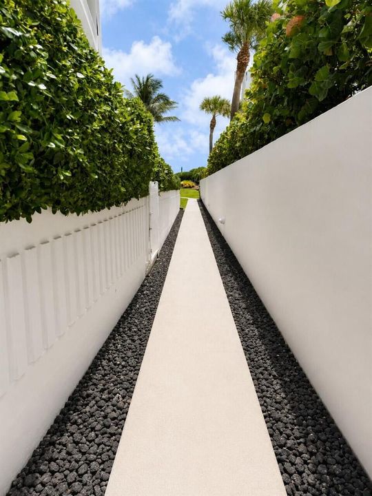 Path to Beach