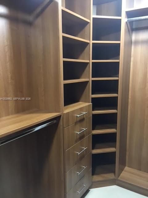 В аренду: $3,200 (3 спален, 2 ванн, 0 Квадратных фут)