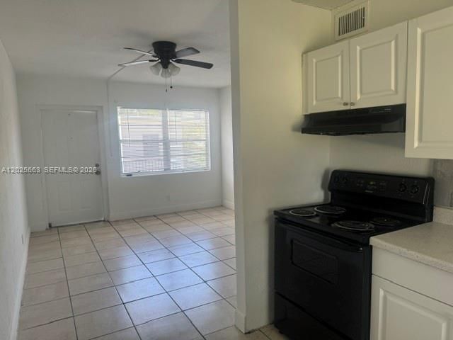For Rent: $1,700 (2 beds, 1 baths, 9300 Square Feet)