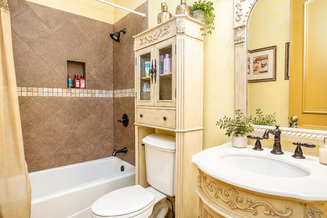 Guest Bath 2