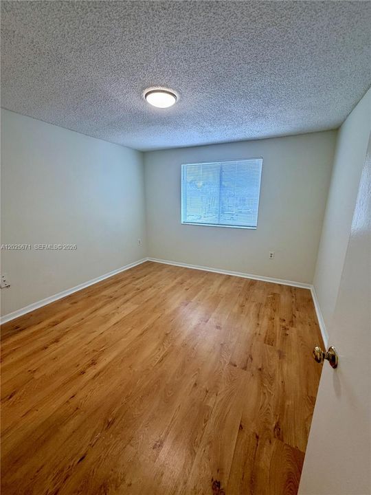 For Rent: $2,100 (2 beds, 2 baths, 980 Square Feet)
