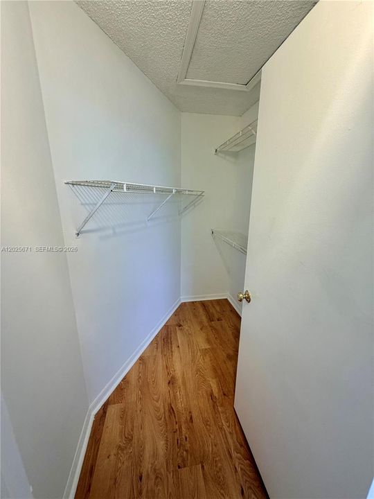 For Rent: $2,100 (2 beds, 2 baths, 980 Square Feet)