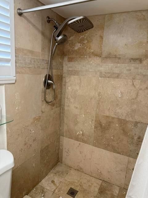 Suite Upstairs shower