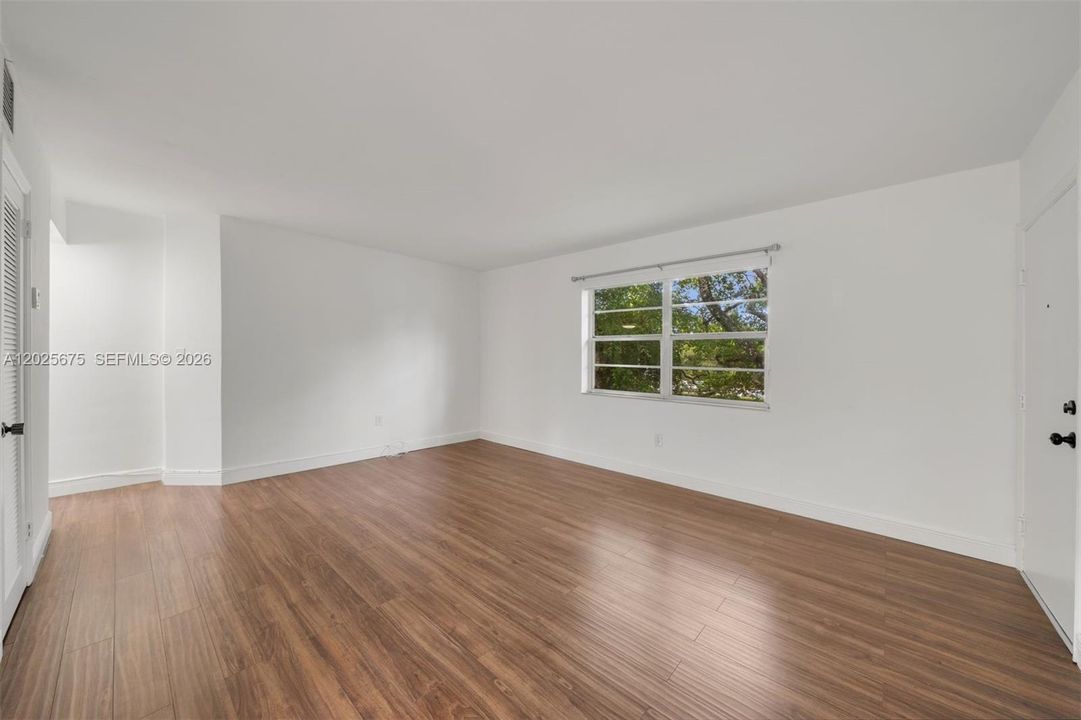 En Venta: $350,000 (1 camas, 1 baños, 665 Pies cuadrados)