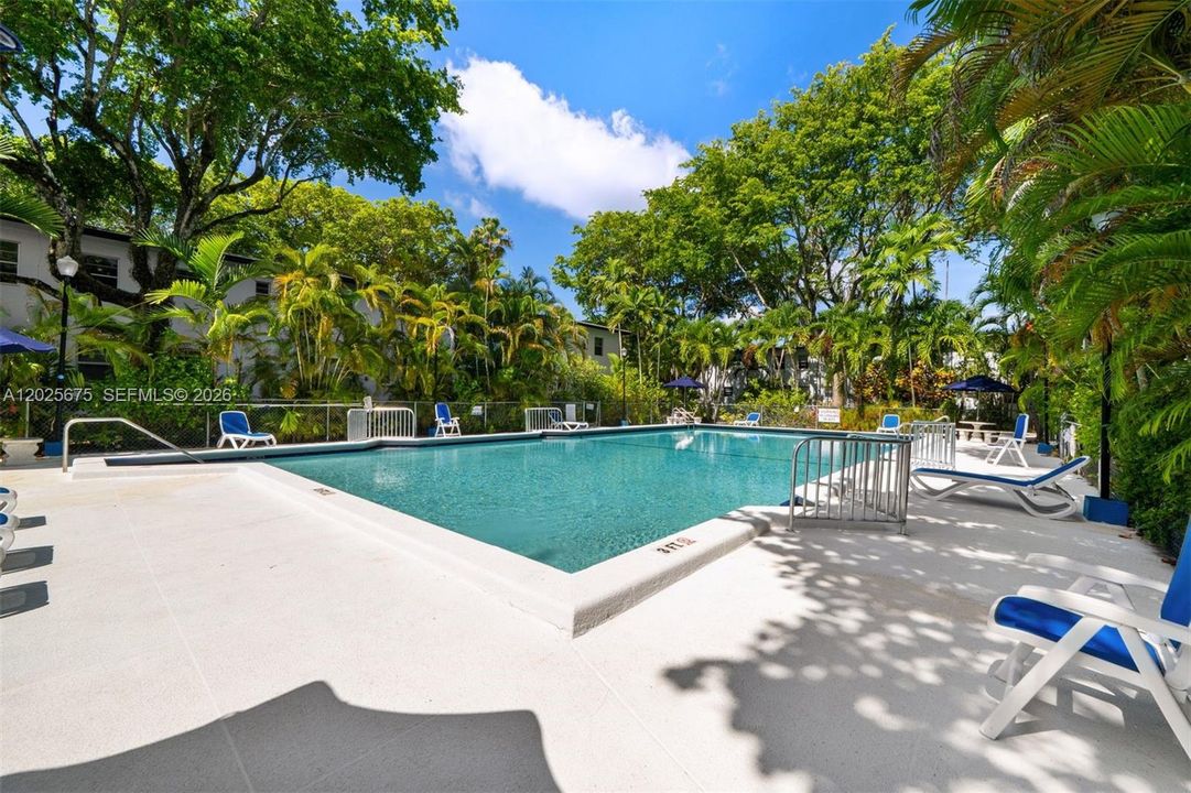 En Venta: $350,000 (1 camas, 1 baños, 665 Pies cuadrados)