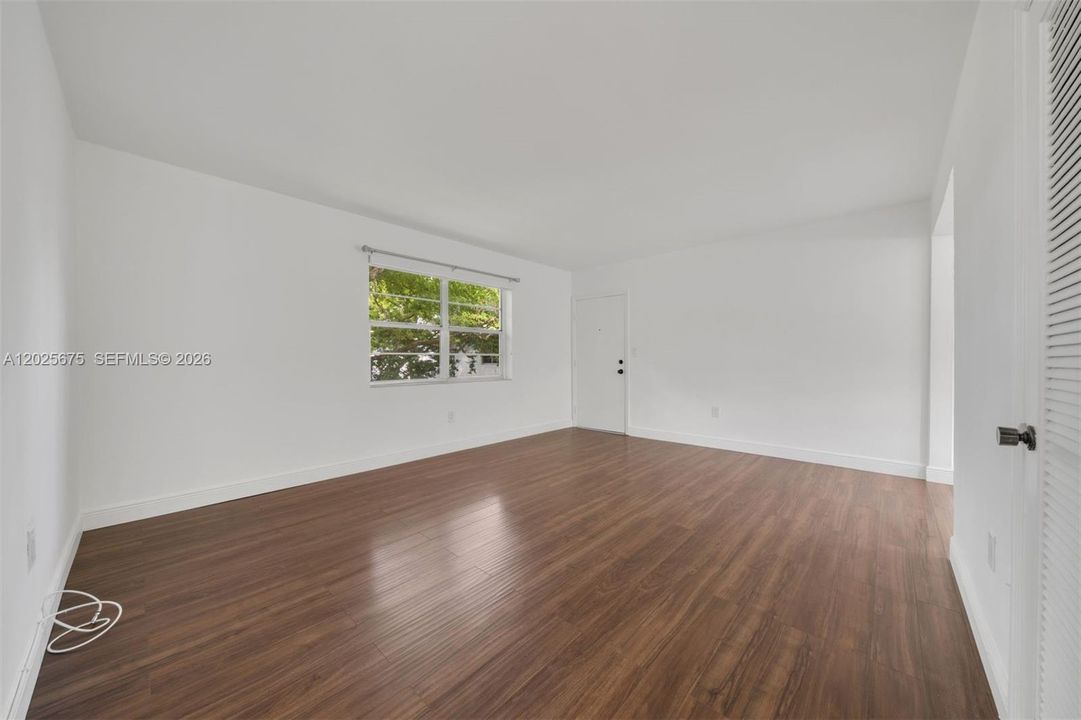 En Venta: $350,000 (1 camas, 1 baños, 665 Pies cuadrados)