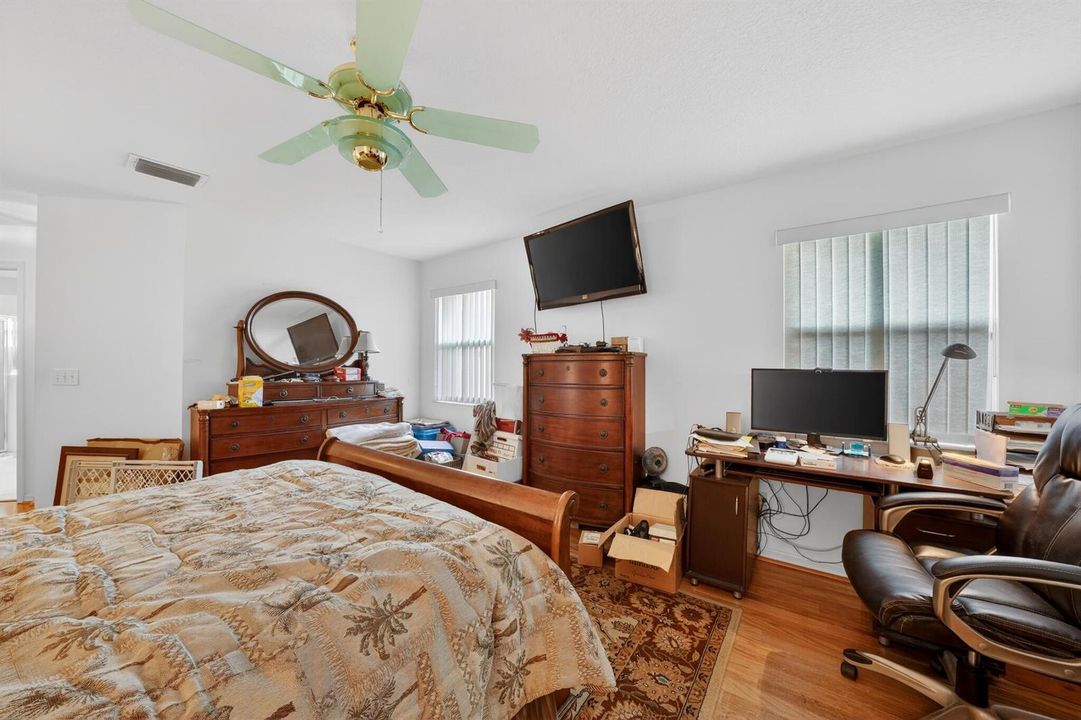 32_1634_Laconia_St-Bedroom-0297
