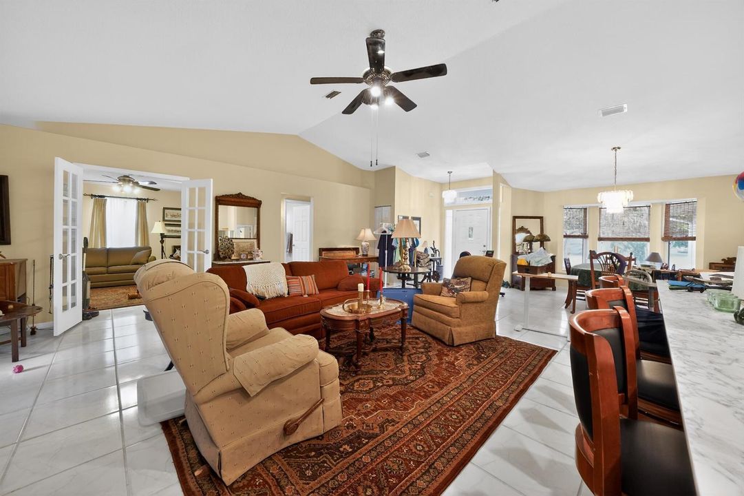 22_1634_Laconia_St-Living_room-0070
