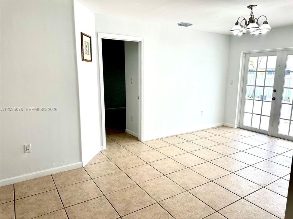 В аренду: $3,600 (3 спален, 2 ванн, 1412 Квадратных фут)