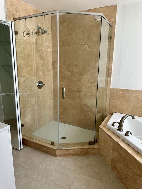 В аренду: $3,600 (3 спален, 2 ванн, 1412 Квадратных фут)