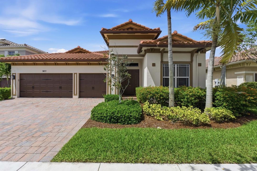 9871 Lakeview Ln_005
