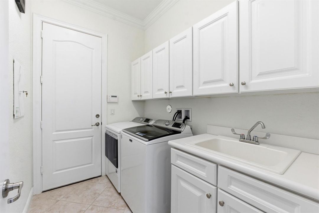 9871 Lakeview Ln_025