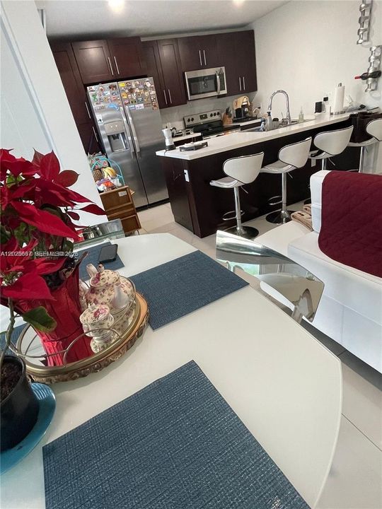В аренду: $2,650 (4 спален, 3 ванн, 1434 Квадратных фут)
