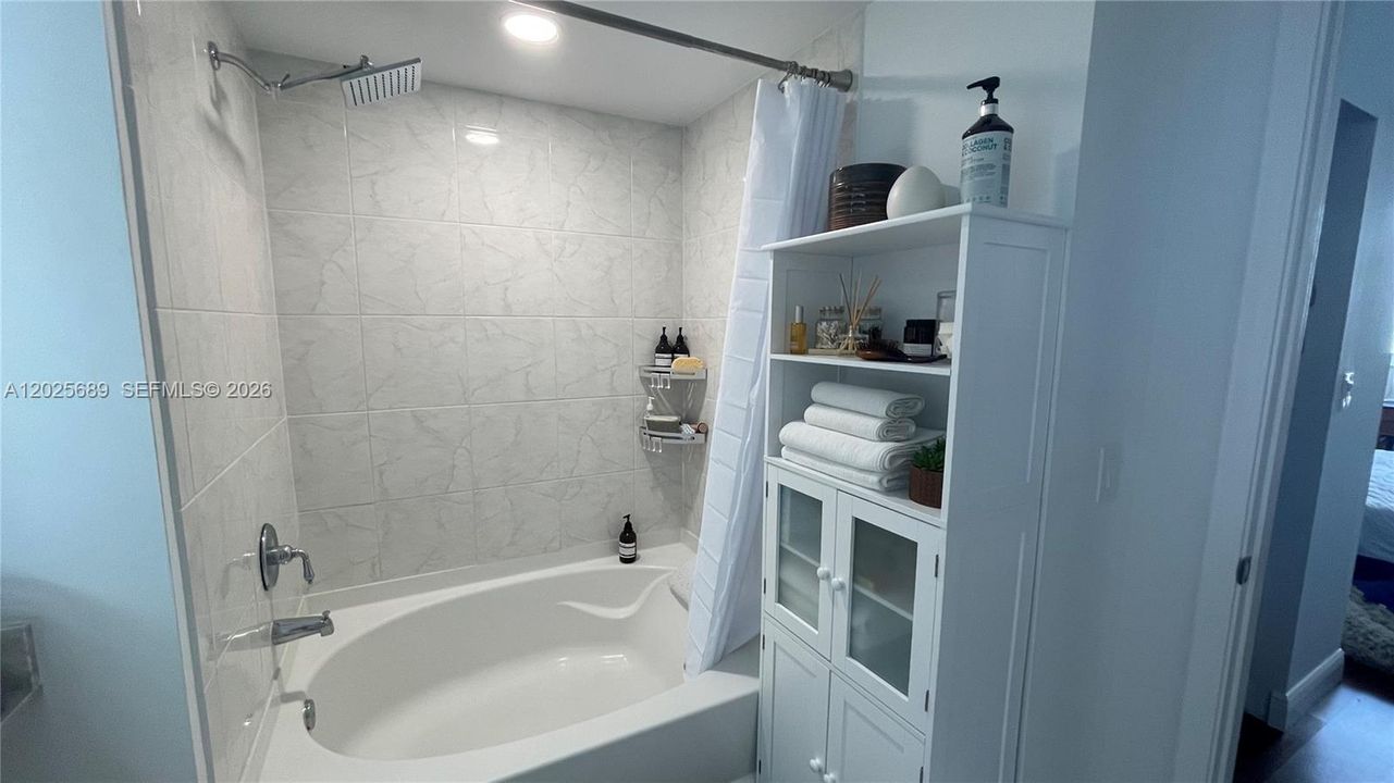 Main bathroom