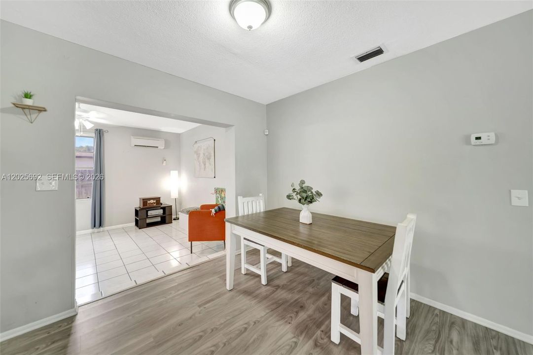 For Sale: $425,000 (2 beds, 2 baths, 1506 Square Feet)