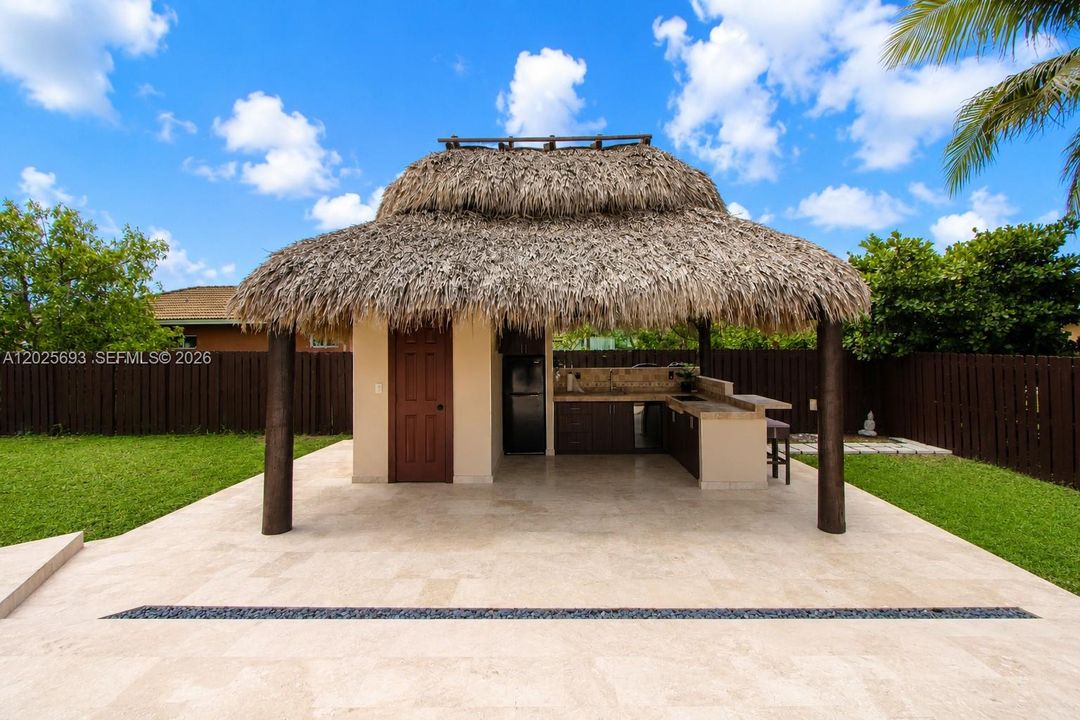 En Venta: $889,000 (4 camas, 3 baños, 1872 Pies cuadrados)