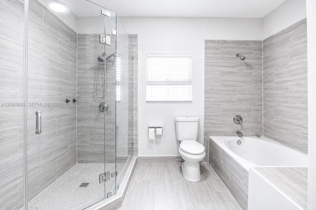 En Venta: $889,000 (4 camas, 3 baños, 1872 Pies cuadrados)