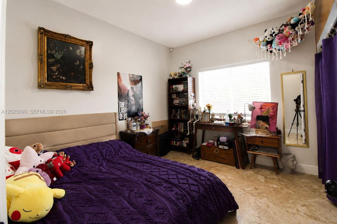 En Venta: $889,000 (4 camas, 3 baños, 1872 Pies cuadrados)