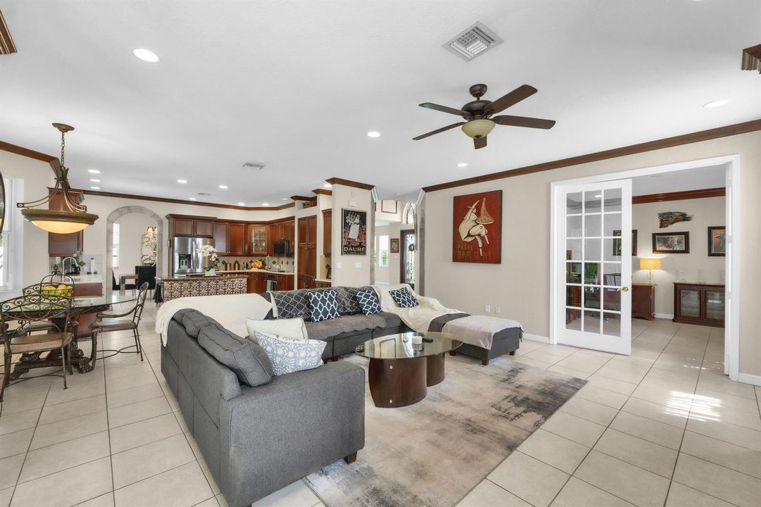 7540 Greenville Cir-59