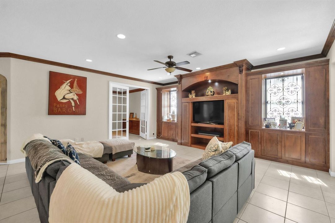 7540 Greenville Cir-58