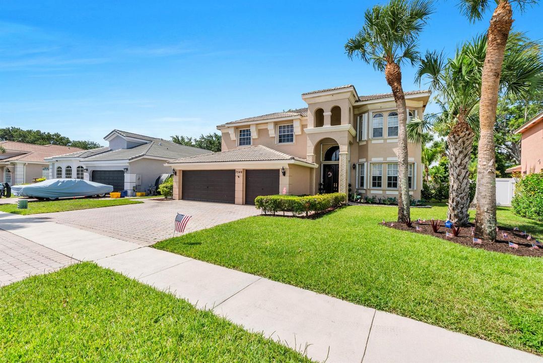 7540 Greenville Cir-13
