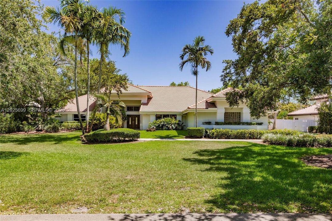 For Sale: $1,949,000 (5 beds, 3 baths, 4137 Square Feet)