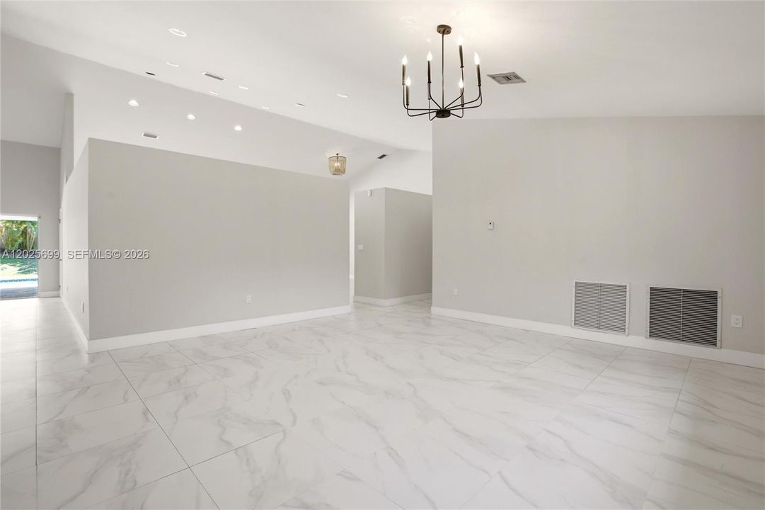 For Sale: $1,949,000 (5 beds, 3 baths, 4137 Square Feet)