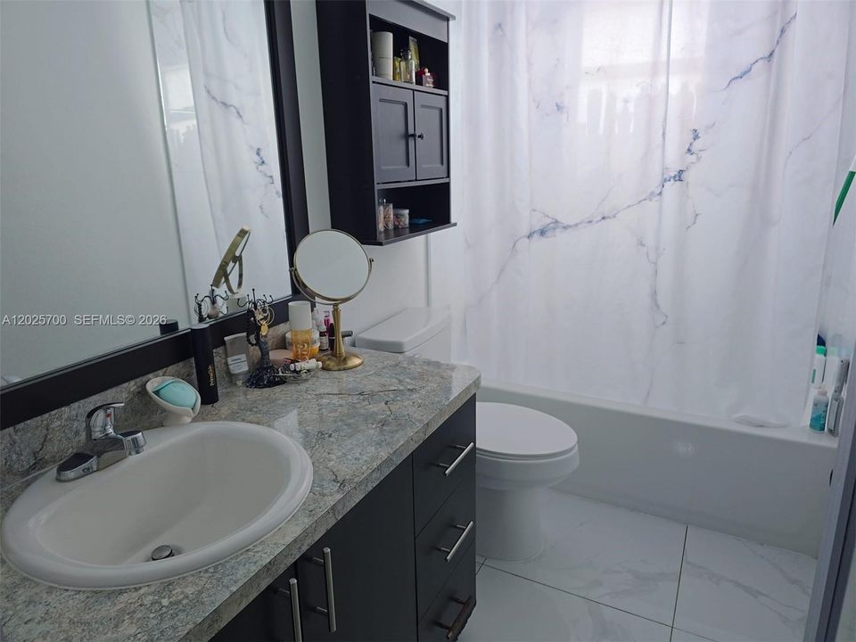 For Sale: $559,000 (4 beds, 2 baths, 1136 Square Feet)