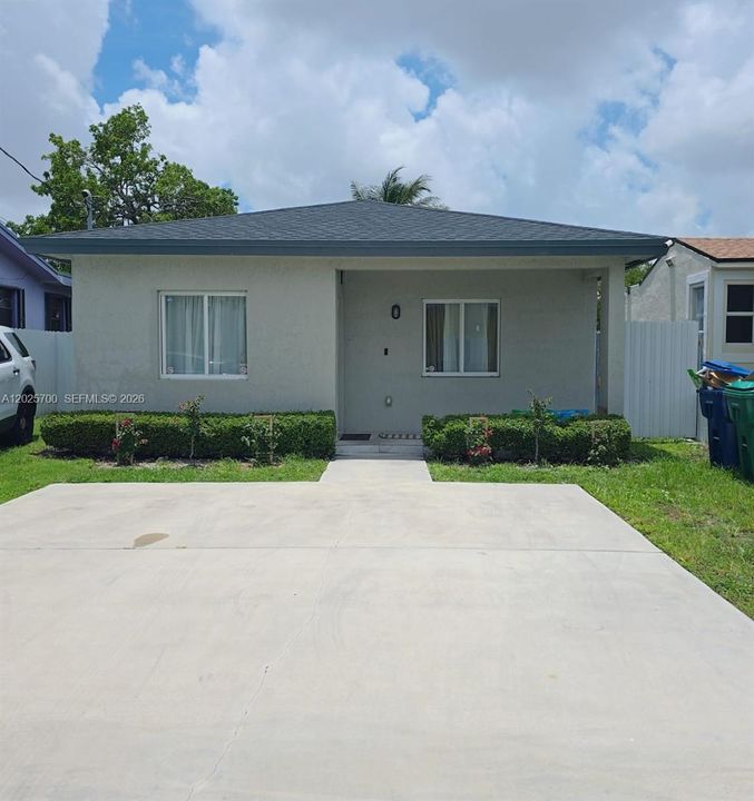For Sale: $559,000 (4 beds, 2 baths, 1136 Square Feet)