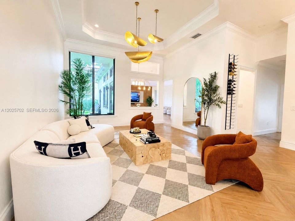 For Sale: $1,225,000 (5 beds, 3 baths, 2844 Square Feet)