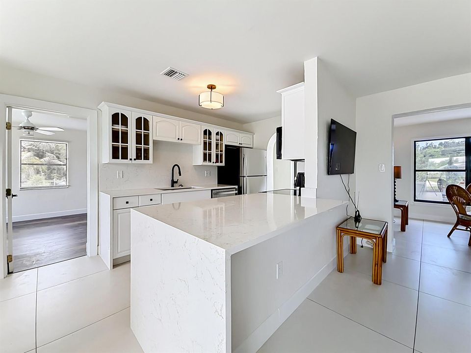 3234 Daytona Drive-16