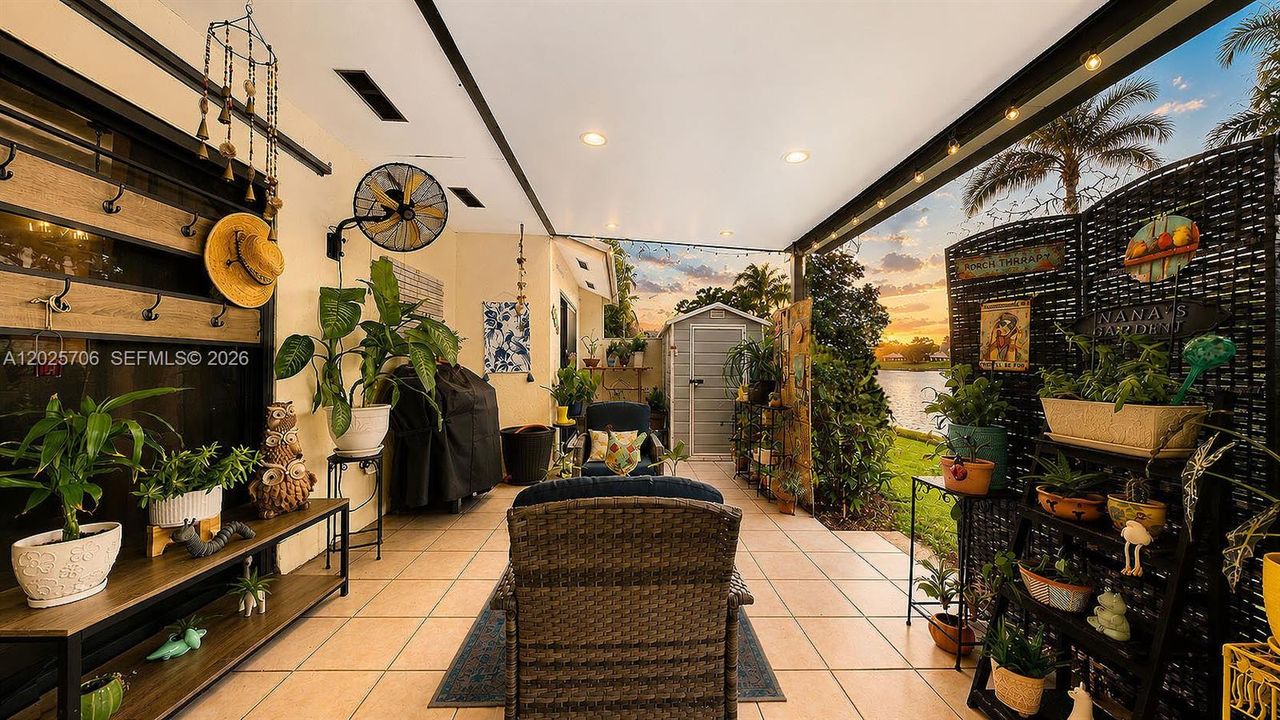 En Venta: $309,000 (2 camas, 2 baños, 1174 Pies cuadrados)