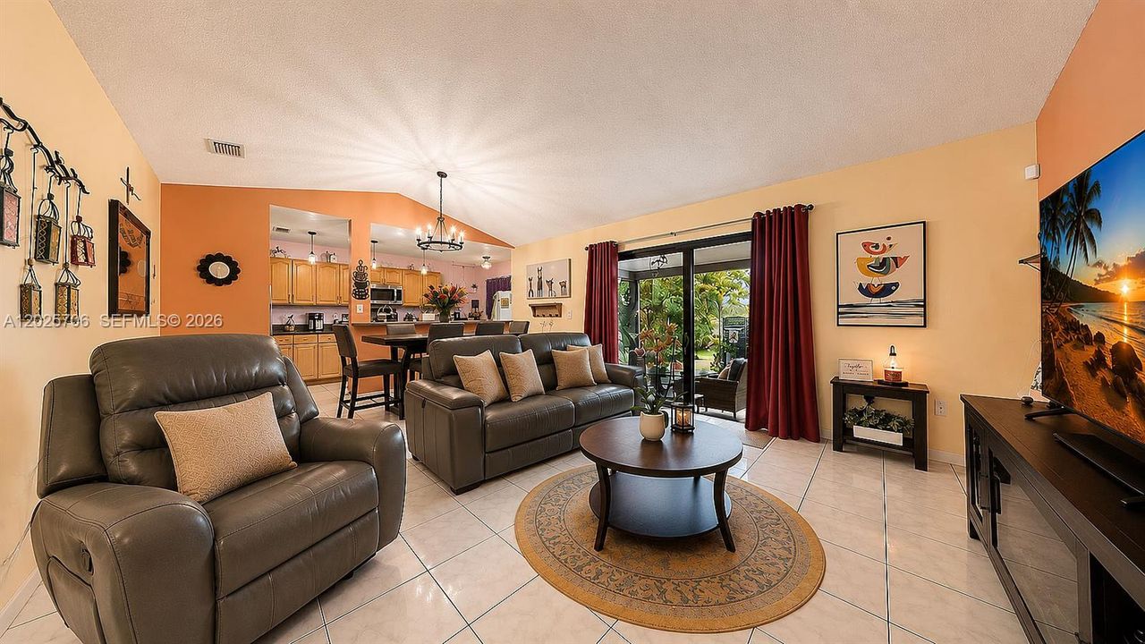 En Venta: $309,000 (2 camas, 2 baños, 1174 Pies cuadrados)