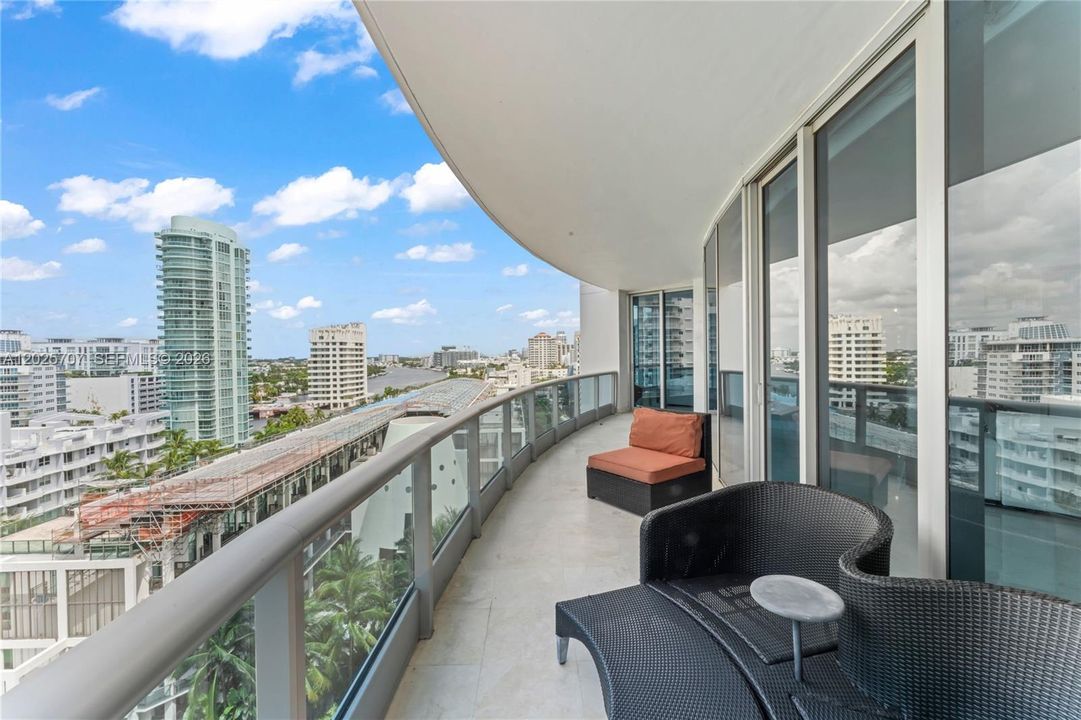 Active With Contract: $18,000 (2 beds, 3 baths, 2059 Square Feet)