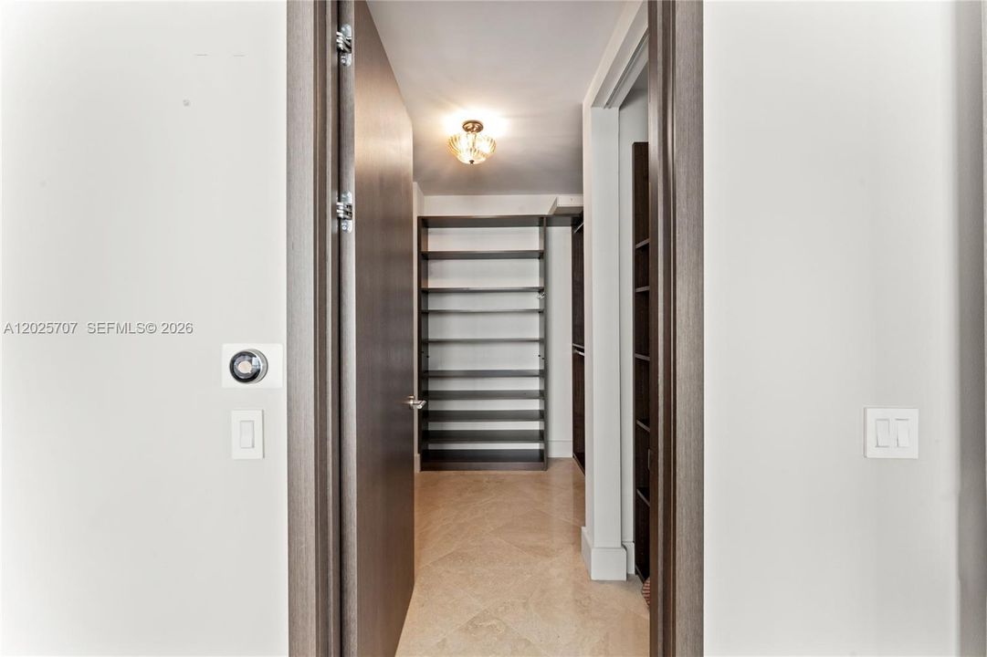 Active With Contract: $18,000 (2 beds, 3 baths, 2059 Square Feet)
