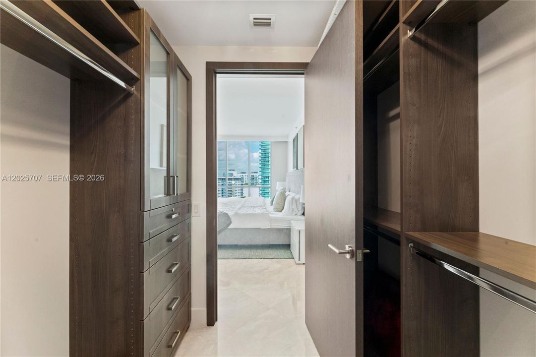 Active With Contract: $18,000 (2 beds, 3 baths, 2059 Square Feet)