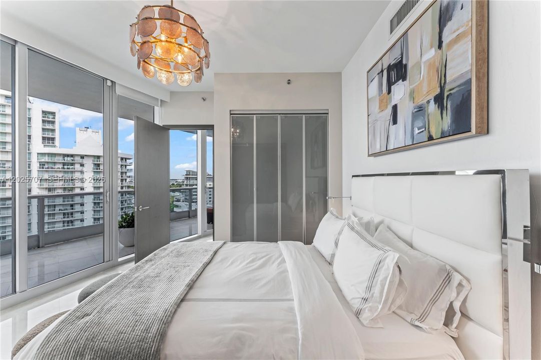 Active With Contract: $18,000 (2 beds, 3 baths, 2059 Square Feet)