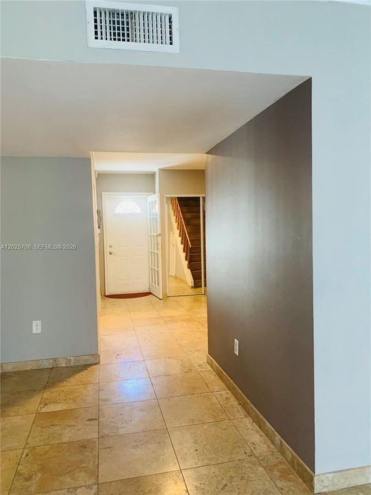 For Sale: $399,000 (2 beds, 2 baths, 1285 Square Feet)