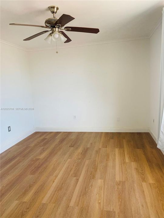 For Sale: $399,000 (2 beds, 2 baths, 1285 Square Feet)