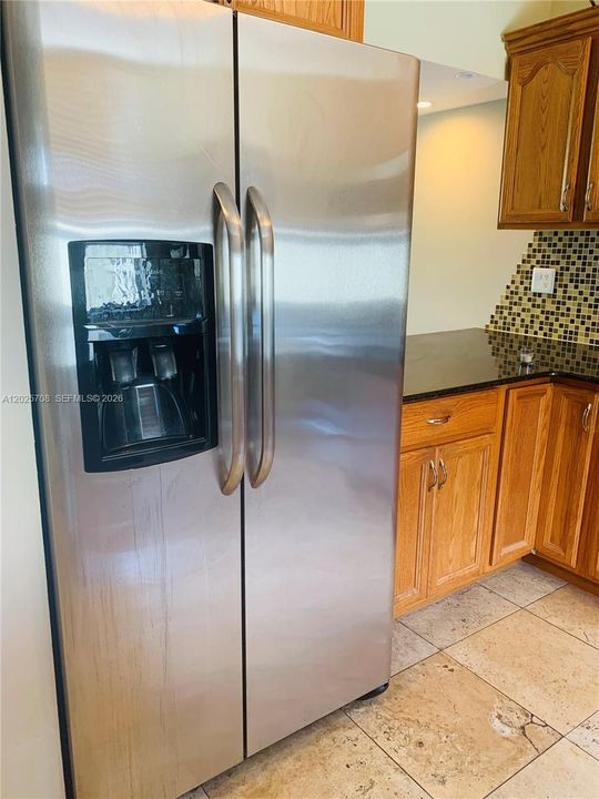 For Sale: $399,000 (2 beds, 2 baths, 1285 Square Feet)