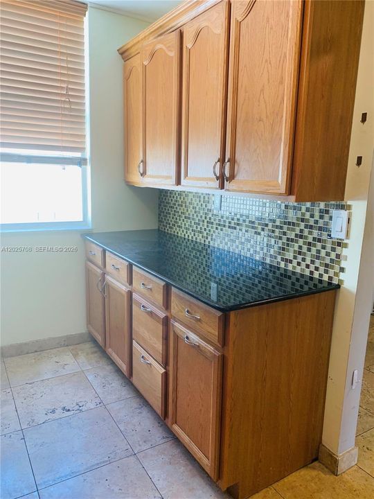 For Sale: $399,000 (2 beds, 2 baths, 1285 Square Feet)