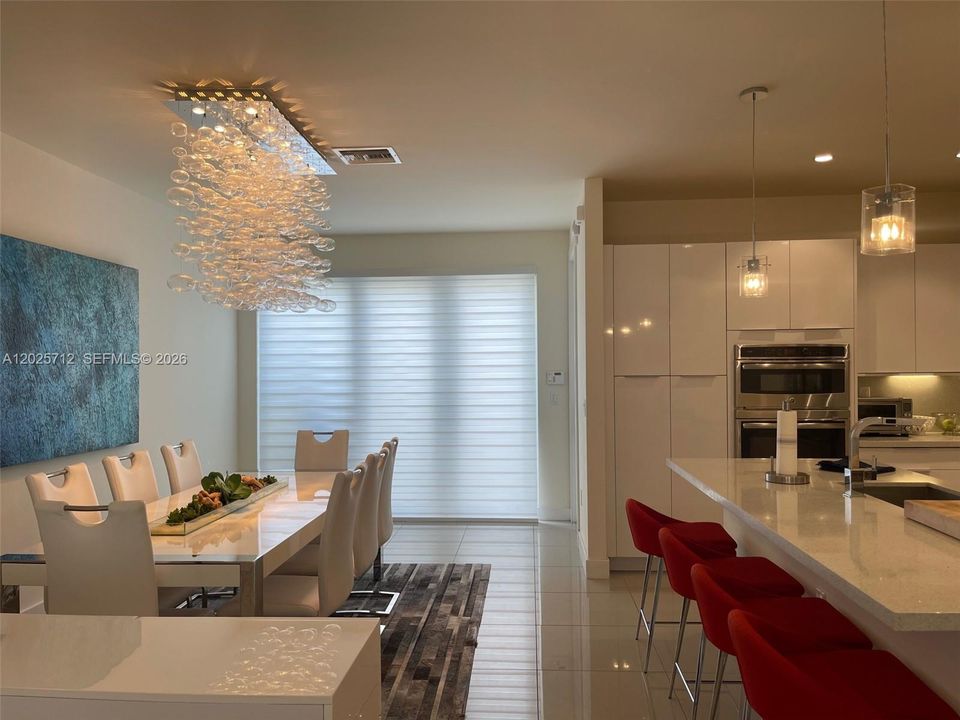 For Sale: $670,000 (3 beds, 2 baths, 1720 Square Feet)