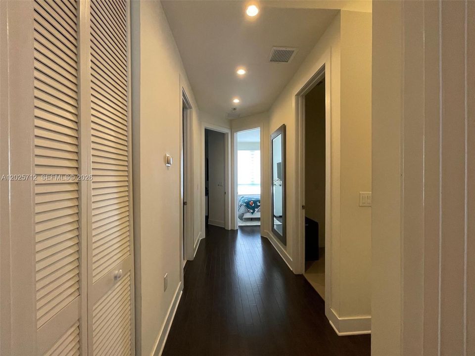 For Sale: $670,000 (3 beds, 2 baths, 1720 Square Feet)