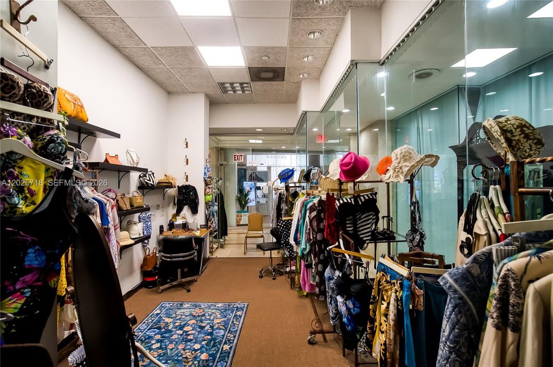 В аренду: $1,000 (0 спален, 0 ванн, 0 Квадратных фут)